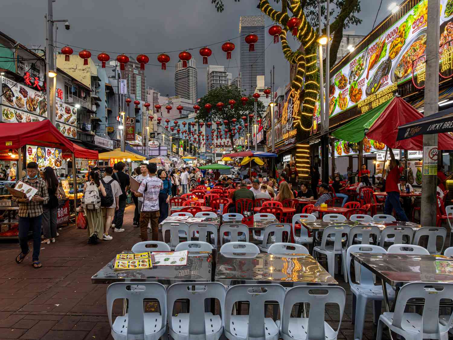 Jalan Alor Street Food Market in Kuala Lumpur