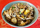 20150919-midautumnfeast-fiona-reilly-20150919-midautumnfeast-mushroomsandchestnuts-fiona-reilly.jpg