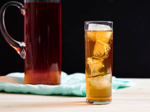 20160621-cold-brew-iced-tea-vicky-wasik-4-thumb-1500xauto-432681.jpg
