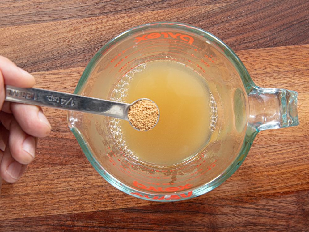 Adding instant dashi