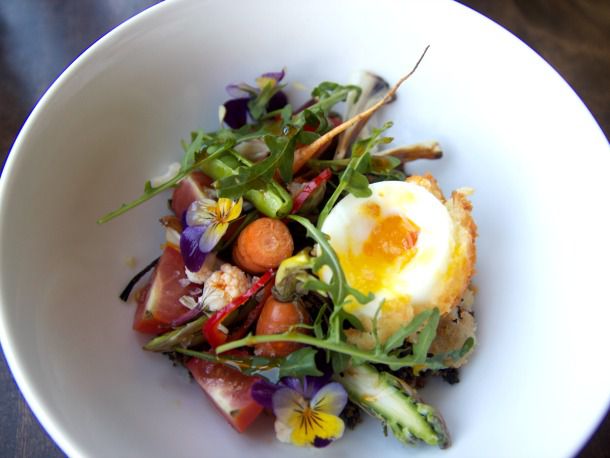 05062014_roundhouse_springsalad.jpg
