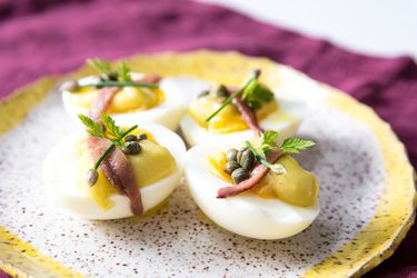 20180525-deconstructed-deviled-eggs-vicky-wasik-1