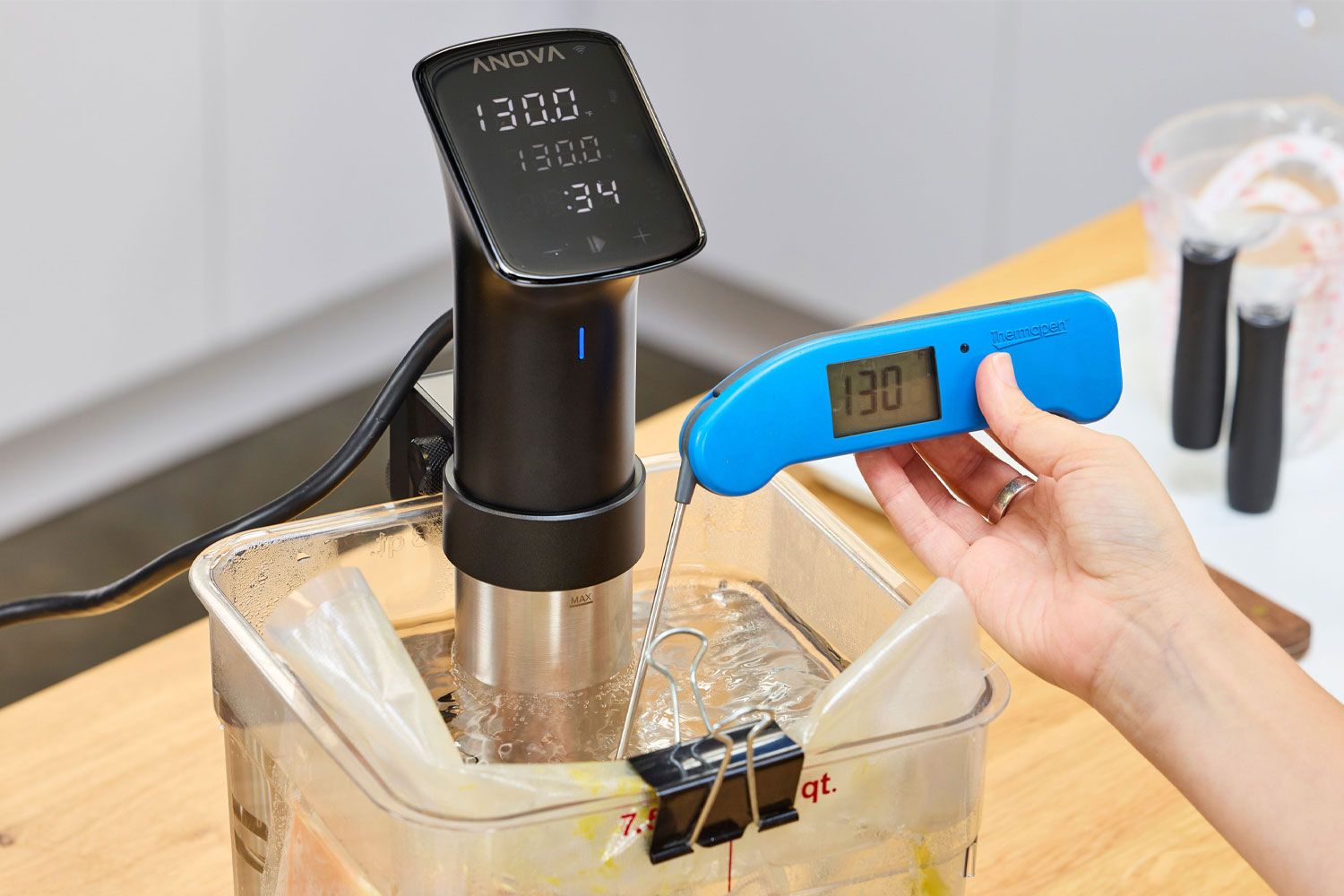 Anova Culinary Precision Cooker Pro with immersion circulator and temperature reading