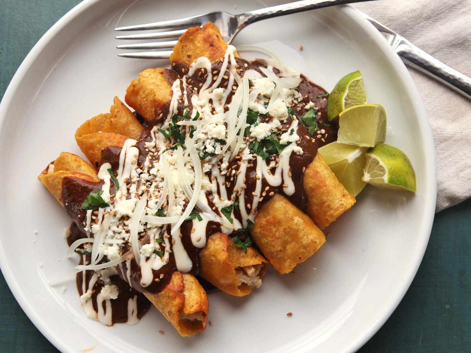 20141120-turkey-enchilada-mole-thanksgiving-6.jpg