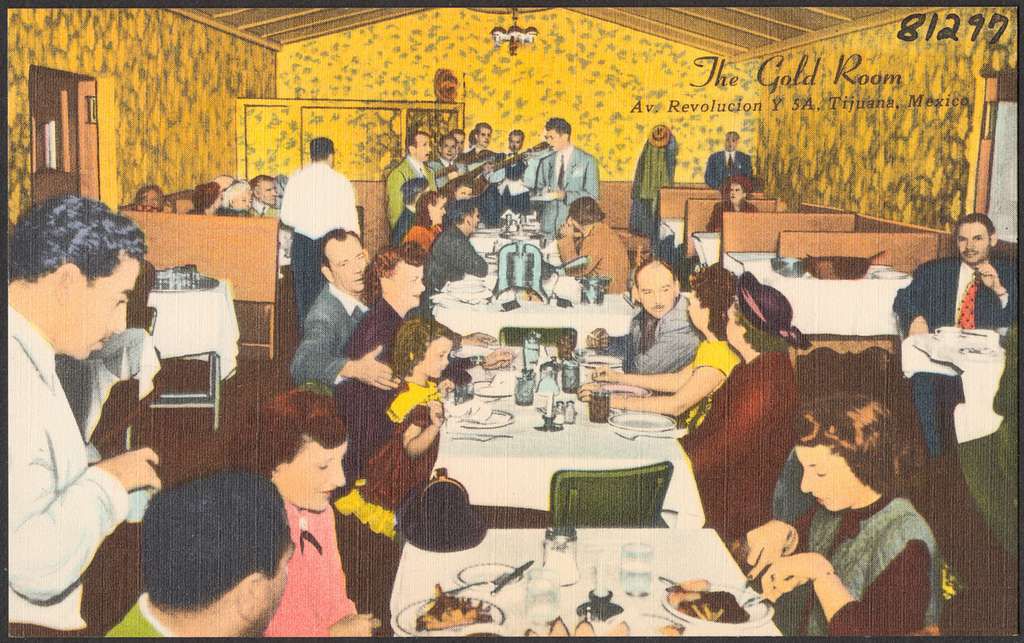 Postcard of the Gold Room at Hotel Caesars