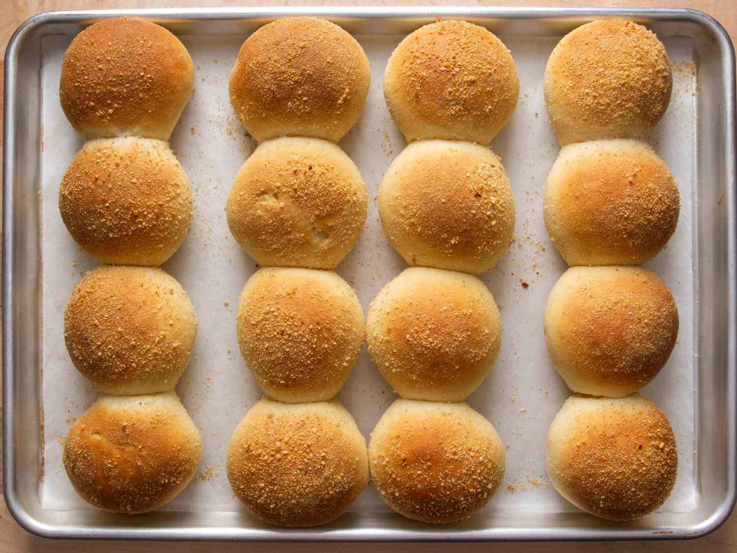 A tray of baked pandesal