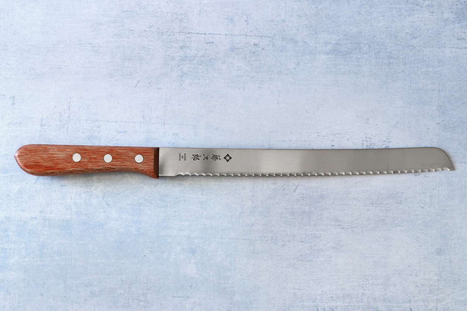 Tojiro F-737 Bread Slicer on table