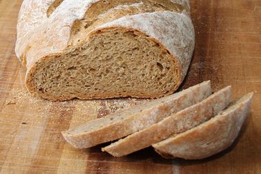 20120410-200825-bread -baking-rye-with-molasses.JPG