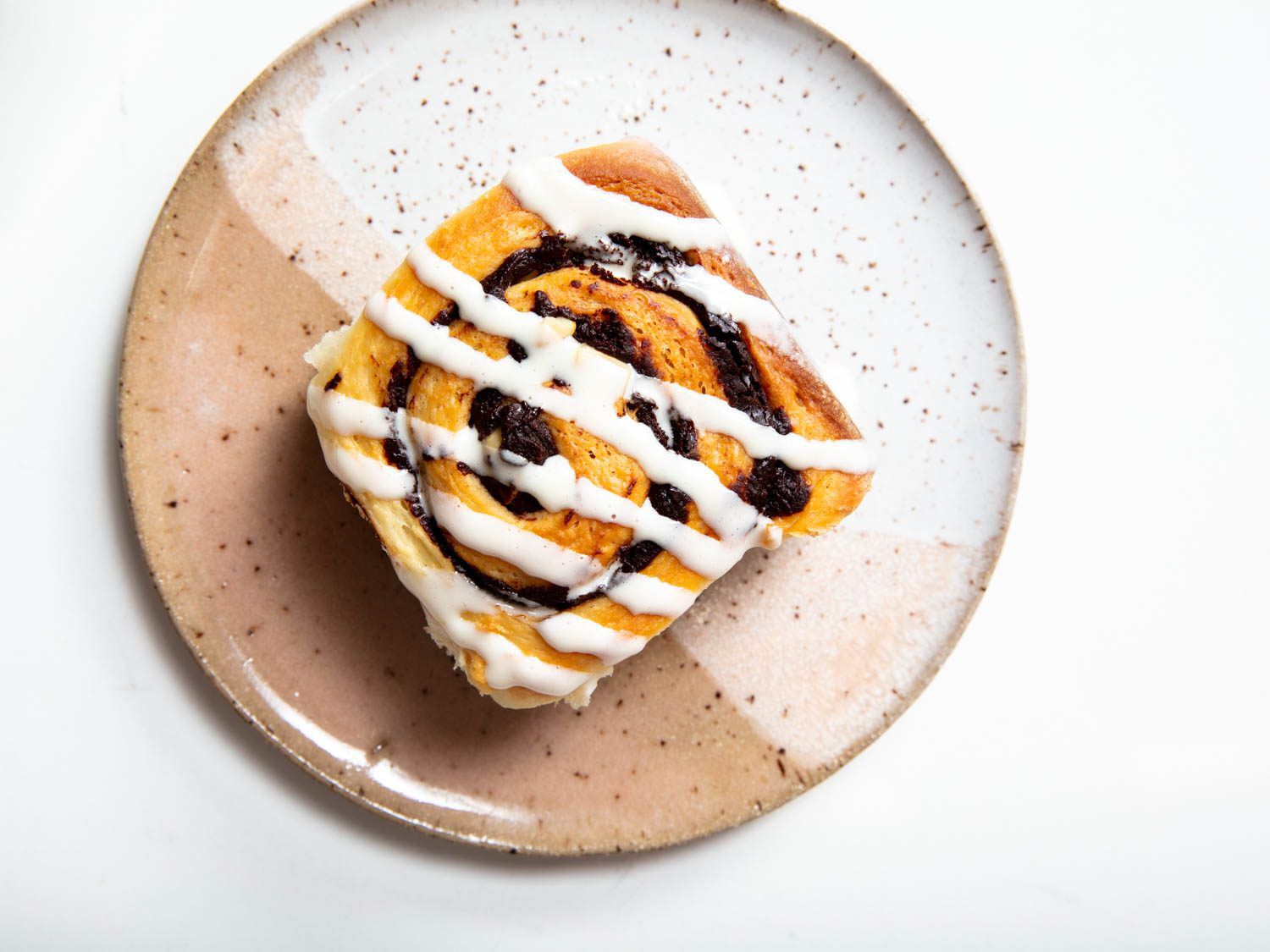chocolate hazelnut buns with vanilla icing