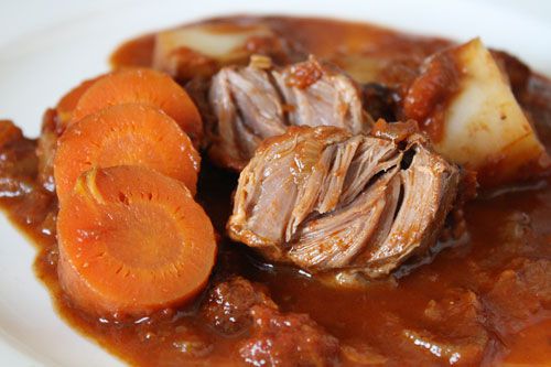 tomato braised pork cheeks 