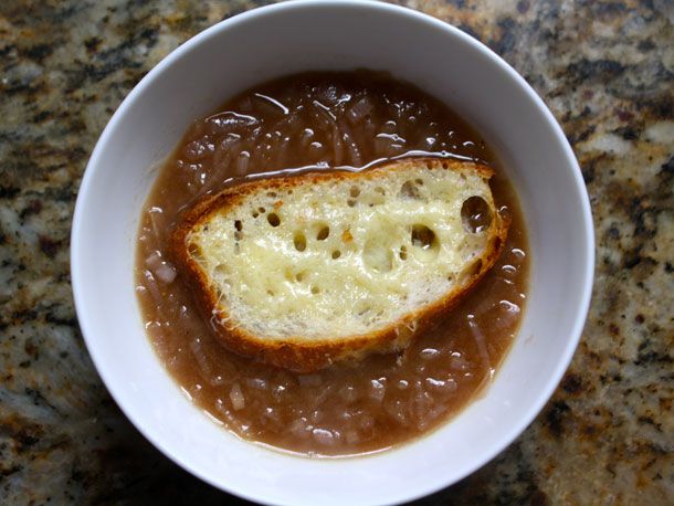 20120116-189486-dinner-tonight-red-onion-soup-primary