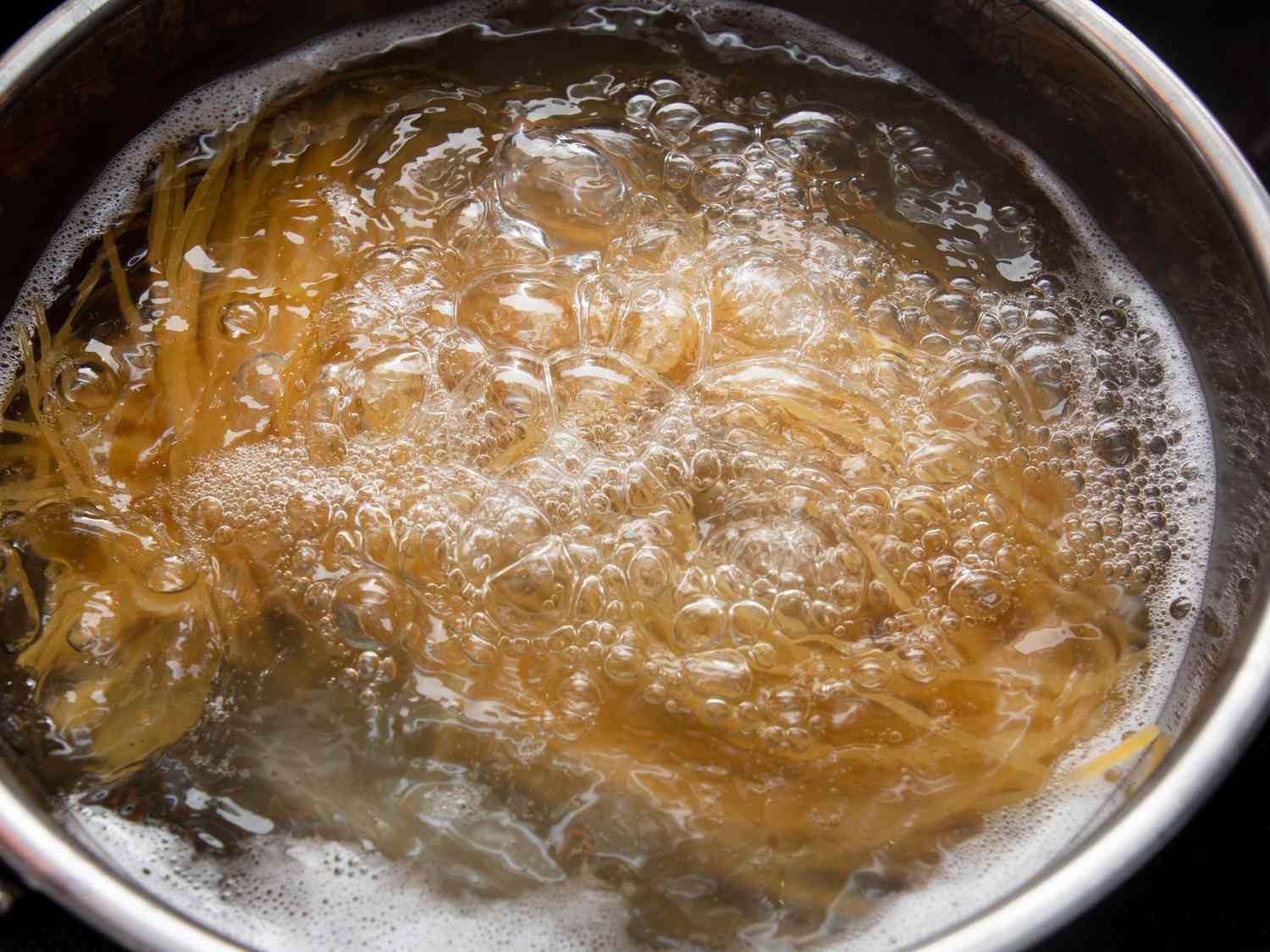 20210118-spaghetti-meatballs-vicky-wasik-16