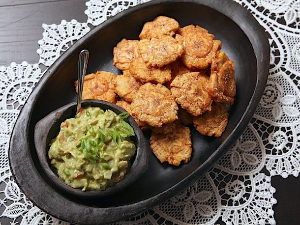 20140204-fried-plantain-guacamole-vegan-patacones-colombian-07.jpg