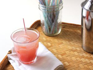 2013421-249210-rhubarb-lime-gimlet-2.jpg