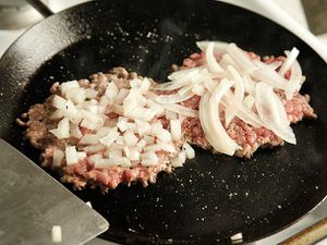 20120820-burger-lab-onions-27.jpg