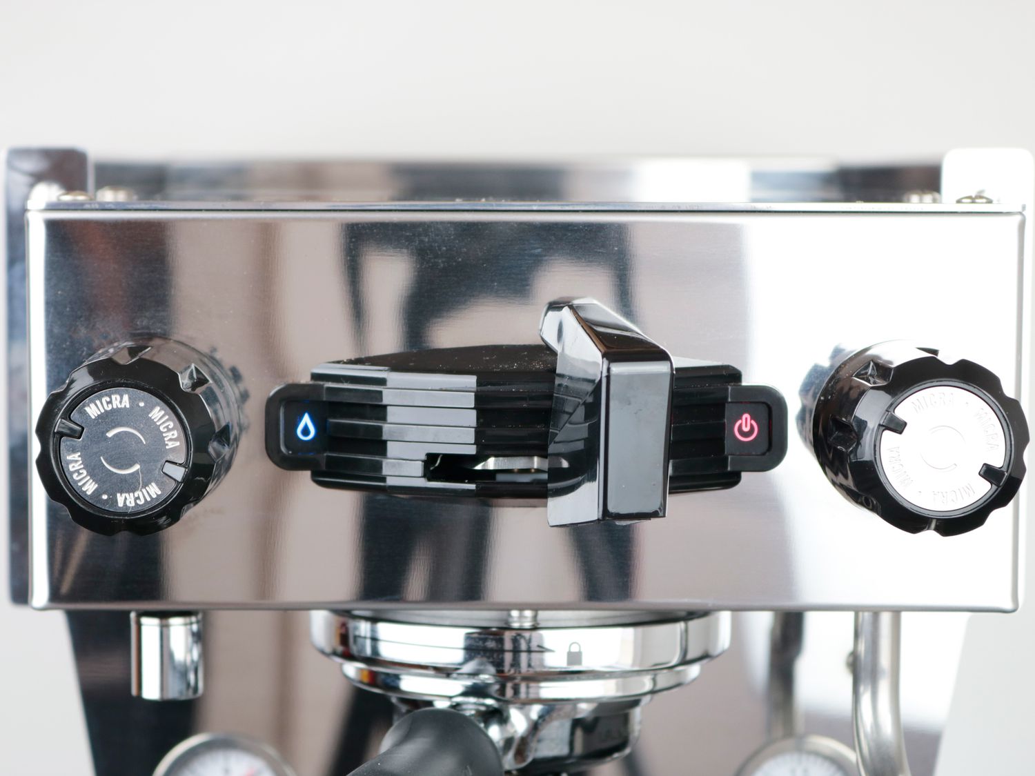 the front of the La Mazocco Linea Micra with two knobs and a paddle for activating the machine