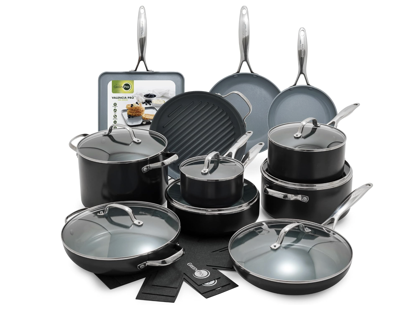 Cookware set including pots pans and accessories