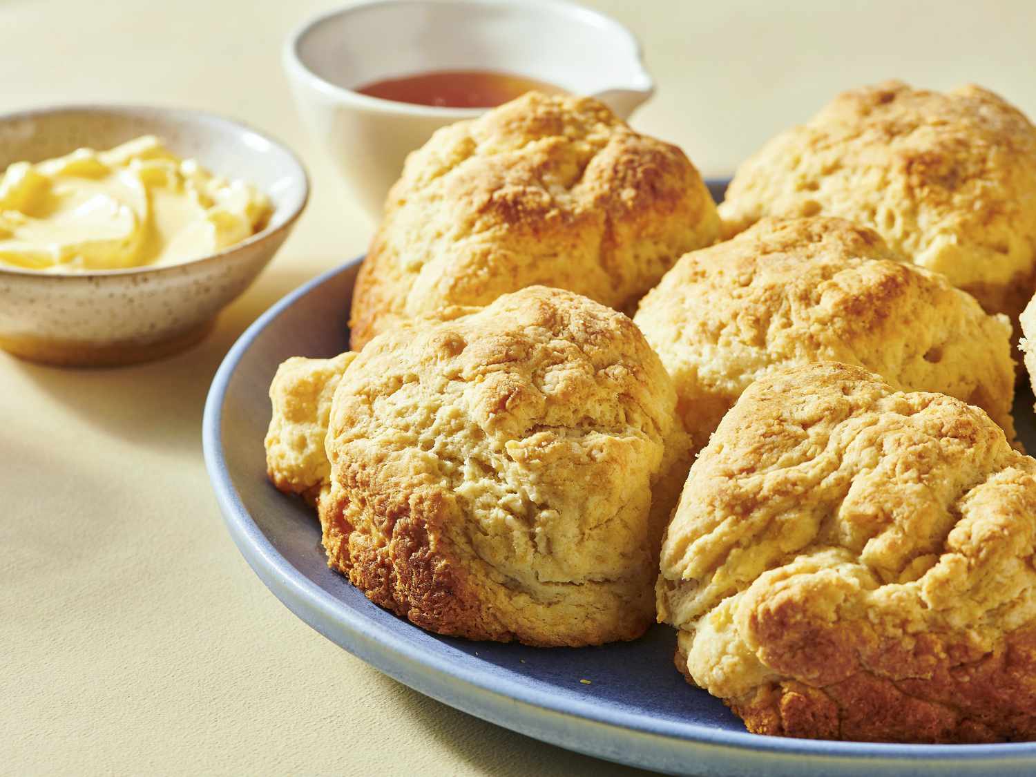 Side view of cathead biscuits