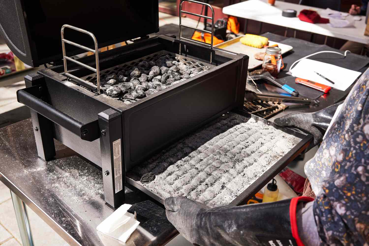 Oklahoma Joe's Rambler Tabletop Charcoal Grill