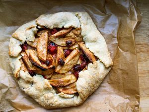 20141103-Rustic-Apple-Cranberry-Pie.1.jpg