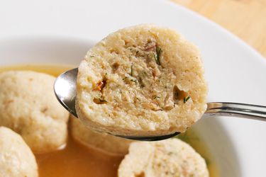 20131118-stuffed-matzo-balls-innards-photo.jpg