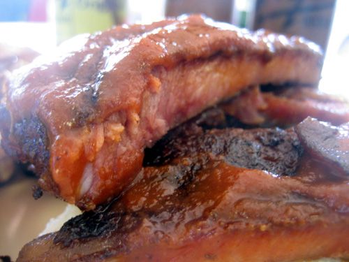 A pork rib sandwich.