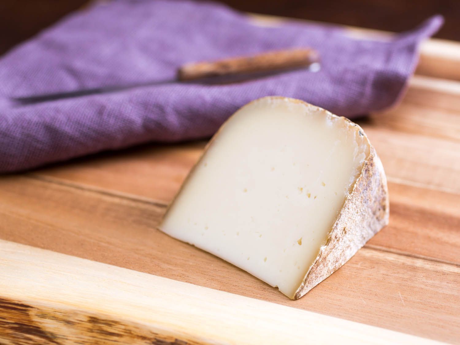 20150324-goat-cheese-garrotxa-vicky-wasik-1.jpg