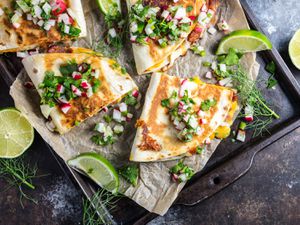 20160703-chorizo-quesadilla-radish-fennel-salsa-Emily-Matt-Clifton-5.jpg