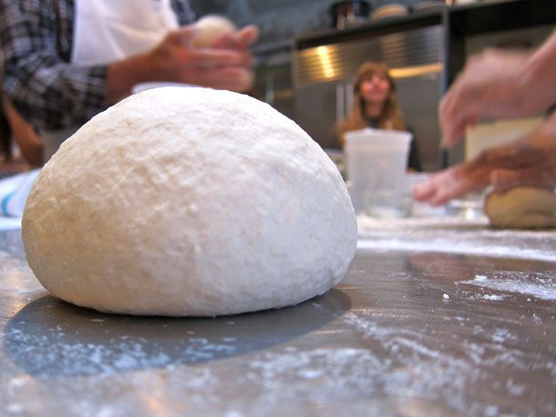 20101025-pizza-dough.jpg