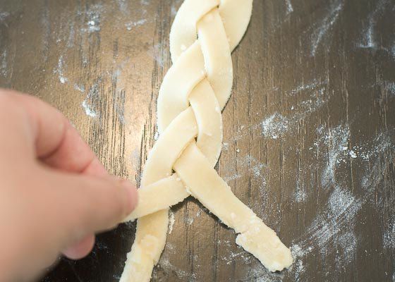 Braided crusts