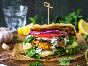 20180807-grilled-tandoori-chicken-patties-main-morgan-eisenberg
