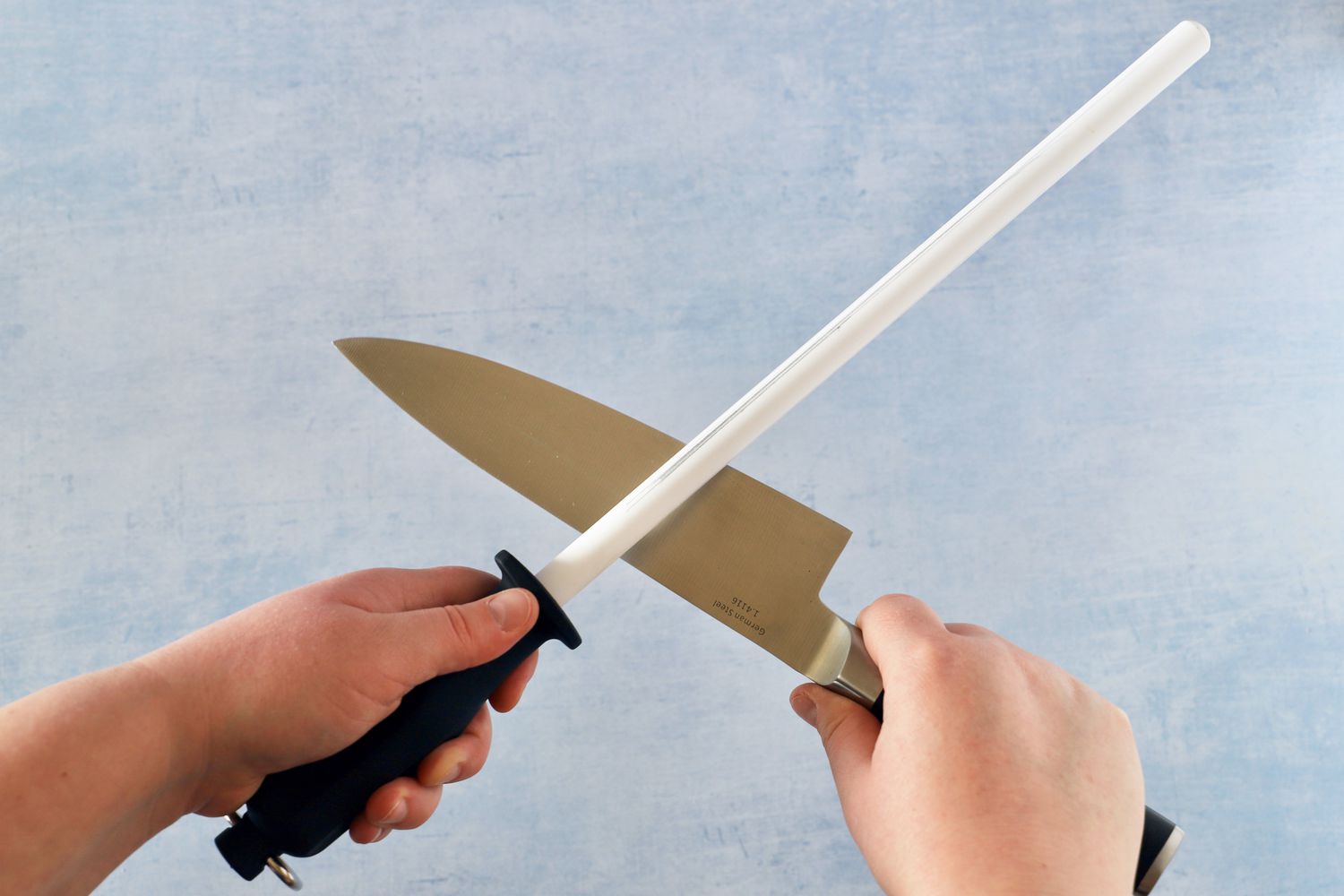 using a ceramic honing rod to hone a knife