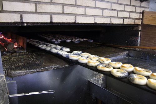 20091111-montrealbagels8.jpg