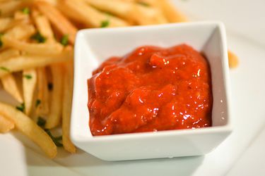 20140305-285670-roasted-red-pepper-ketchup.jpg