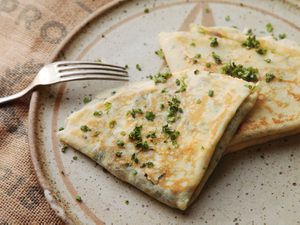 20170206-spinach-egg-cheese-crepe-15.jpg