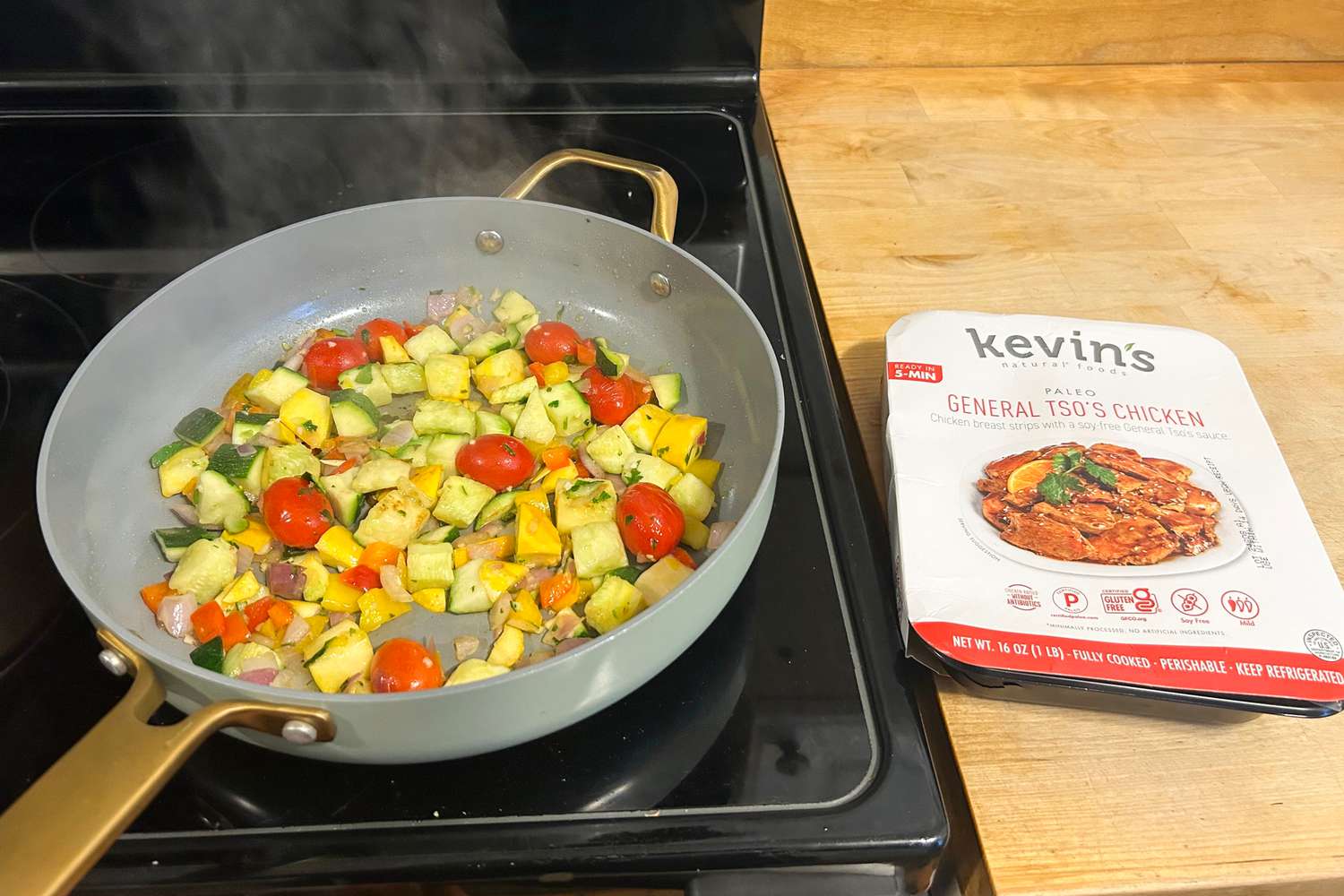 Hungryroot meal in a pan