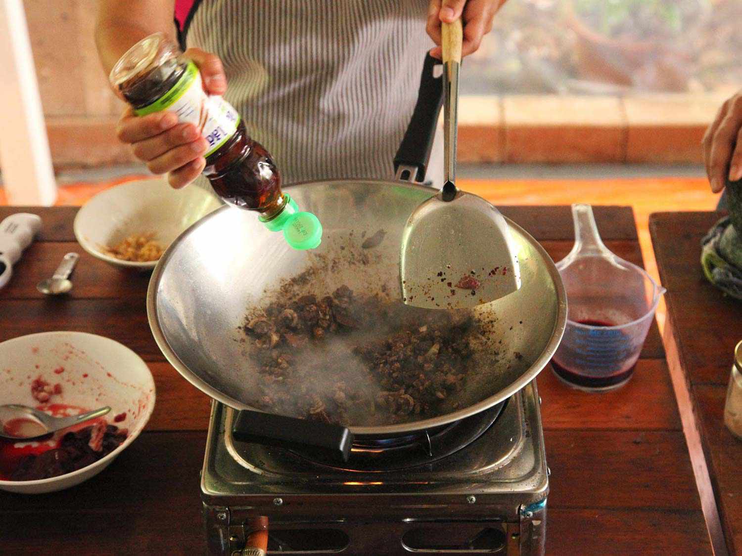 20140707-small-house-thai-cooking-school-larb-moo-muang-4.jpg