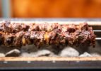 20190618-grilled-arrosticini-lamb-skewers-vicky-wasik-4