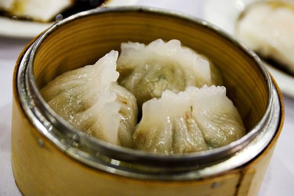 Chiu-chao fan guo (steamed dumpling with pork, shrimp, and peanuts)