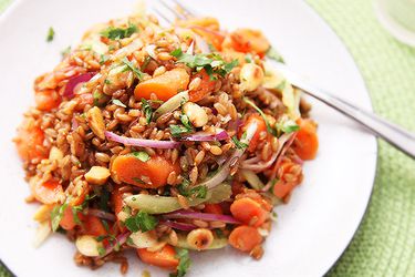 20140220-rye-carrot-salad.jpg