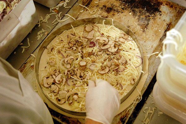 20131212shroompizza.jpg