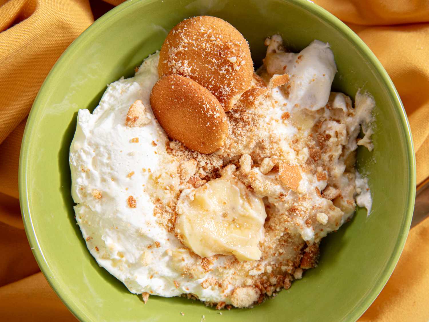 Overhead view of banana pudding