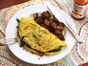20160418-american-omelet-bacon-asparagus-cheese-14.JPG
