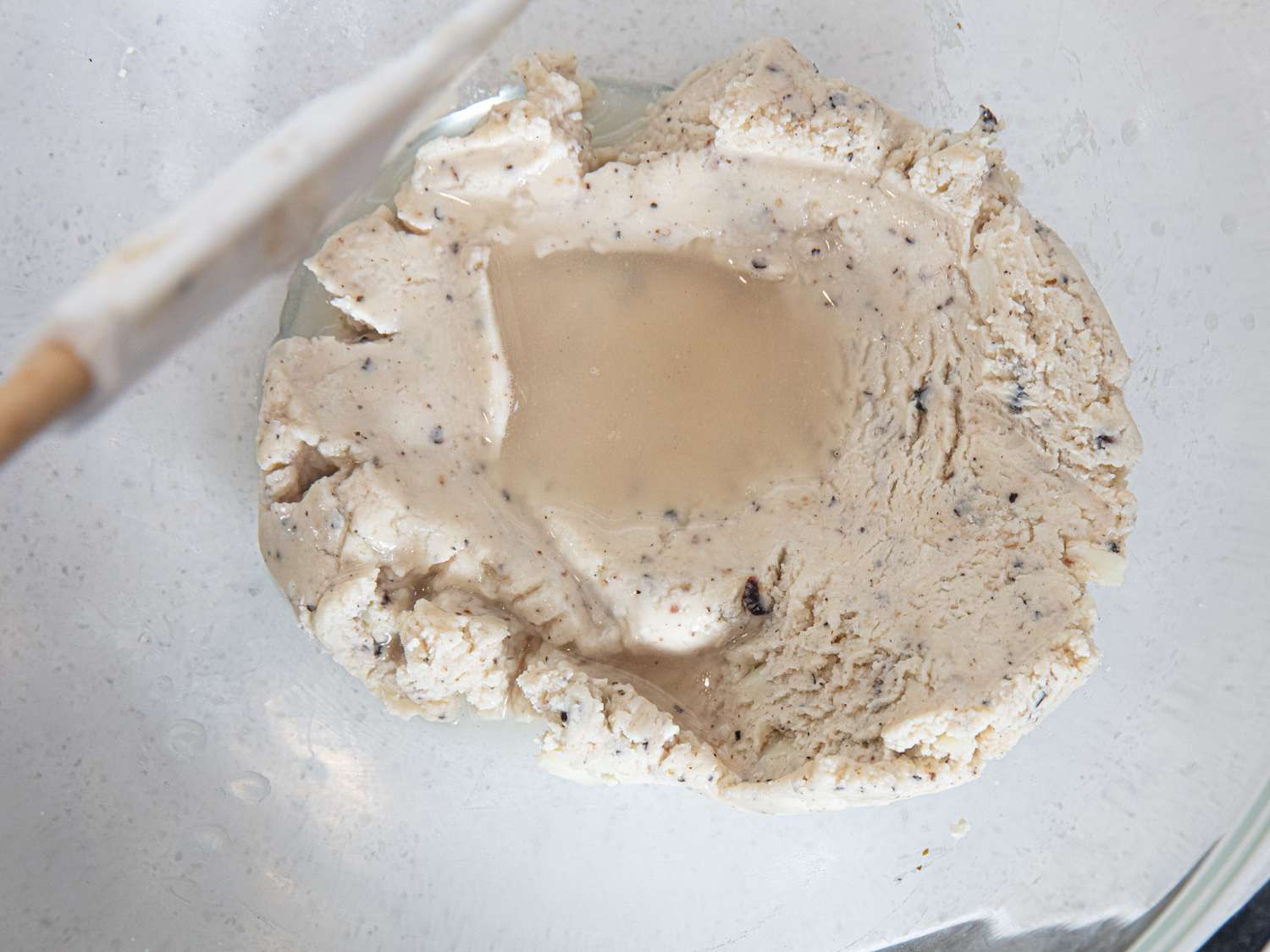 Pasta water added to pepper and cheese mixture