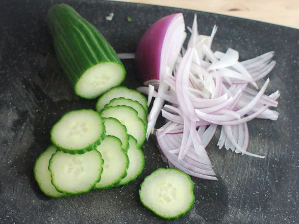 20131211-shredded-chicken-salad-gochujang-02 copy.jpg