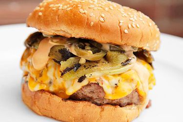 20120713-burger-topping-variations-03.jpg
