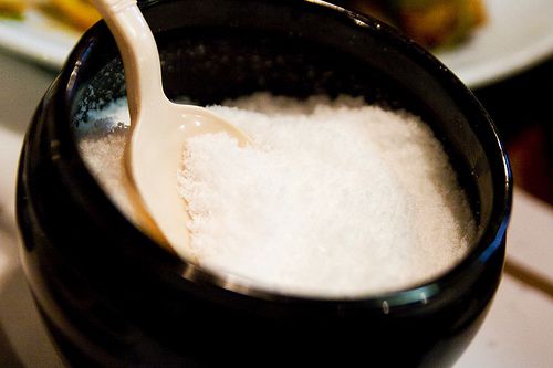 20091211-salting-meat-salt.jpg
