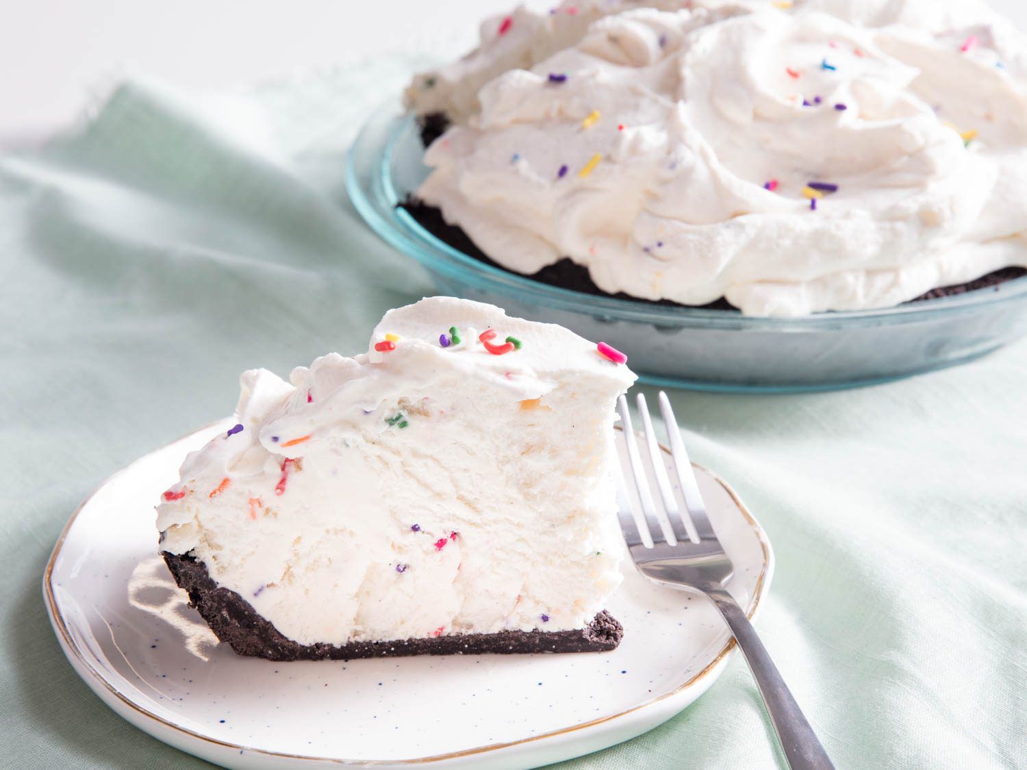 slice of no-churn ice cream pie