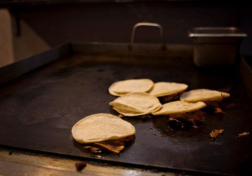 102411-176607-Tacos-Leo-Tacos-Plancha.jpg