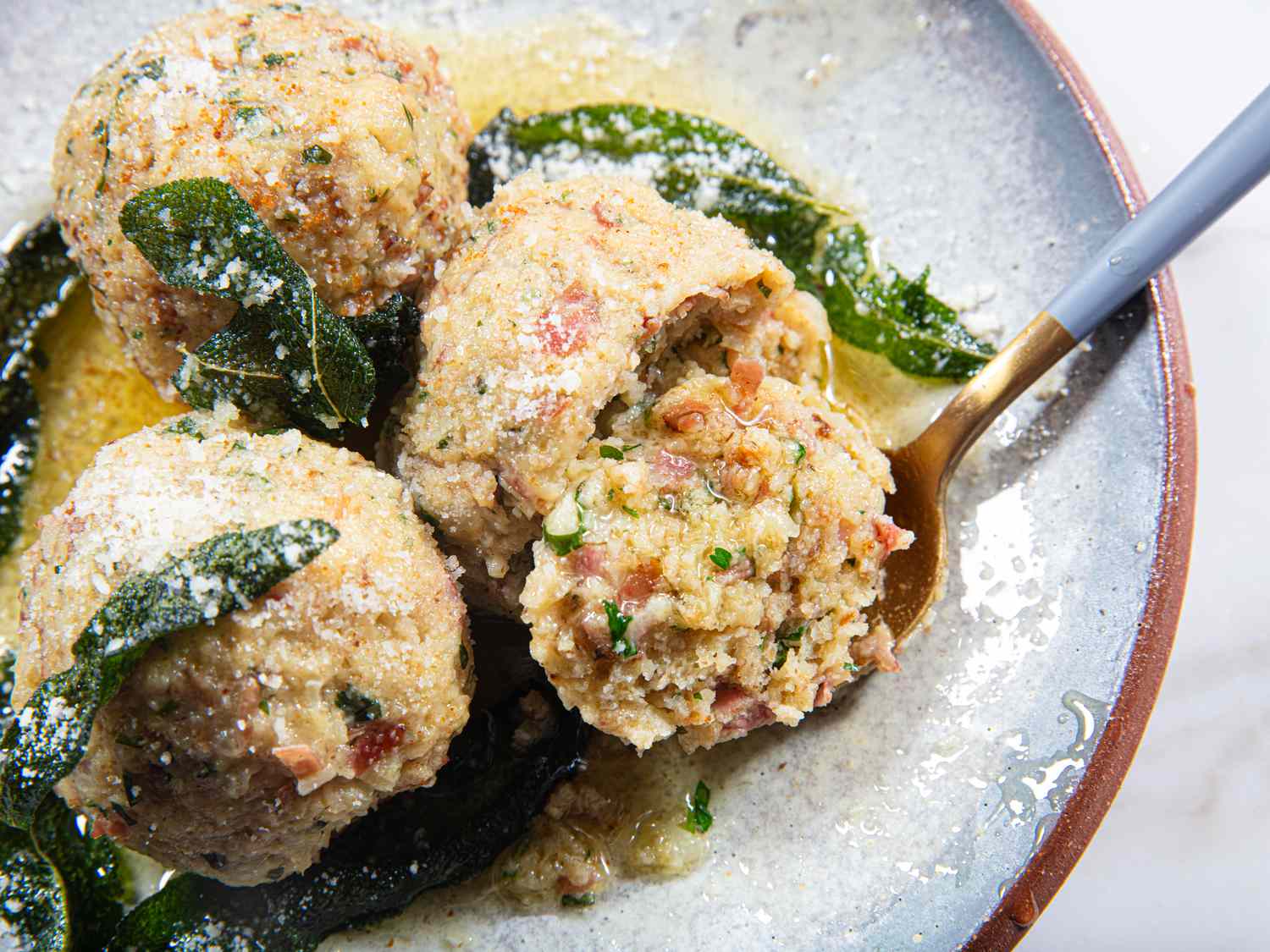 Side view of canederli